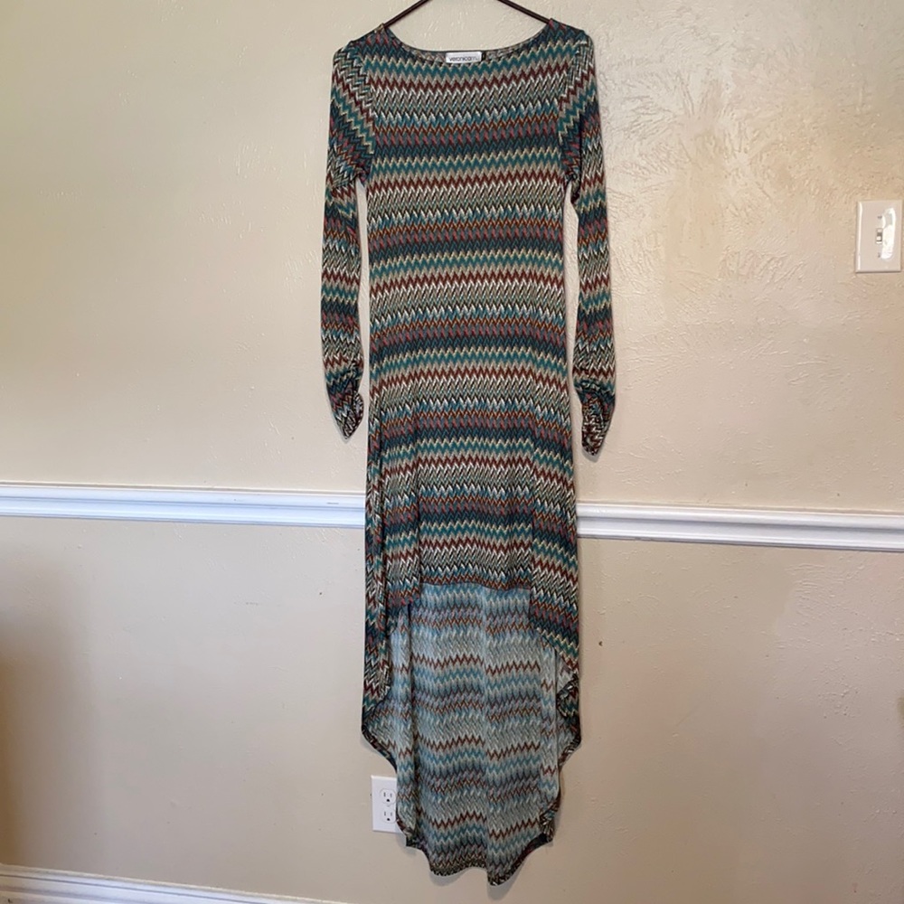Veronicam Hi Low Long Sleeve Striped Dress